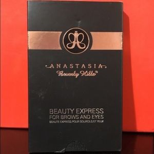 Anastasia Eyebrow Kit